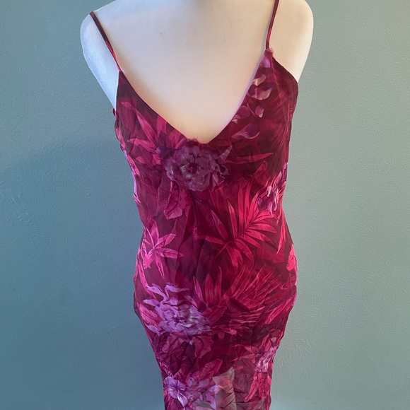 Dresses & Skirts - Floral Pink Slip Dress